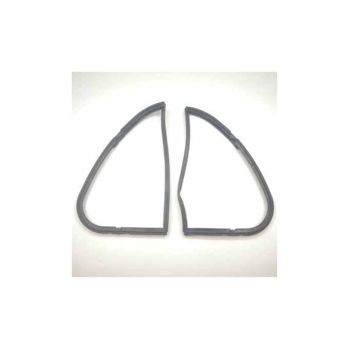 GOMA TRIANGULO VENTANA 600 (2 UDS)