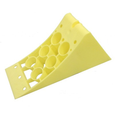 CALZO RUEDA PLASTICO 335X122X147 R360 DIN76051