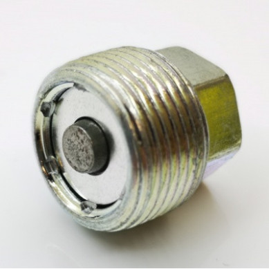 TAPON DE CARTER CON IMAN M22x150